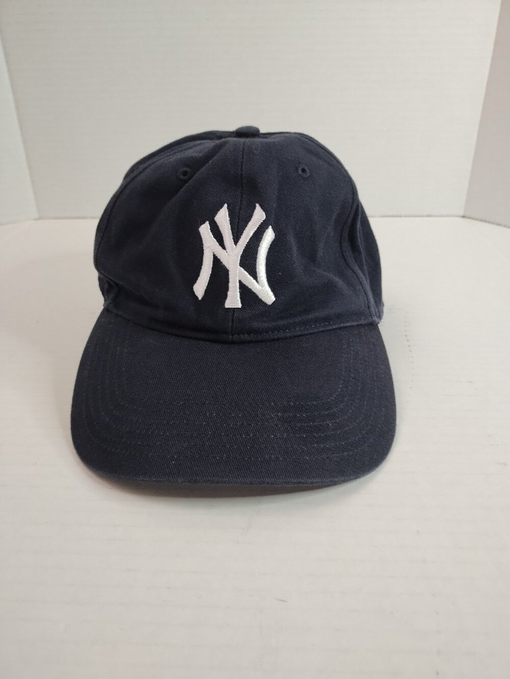 MLB New York Yankees Navy Blue Adjustable Baseball Hat